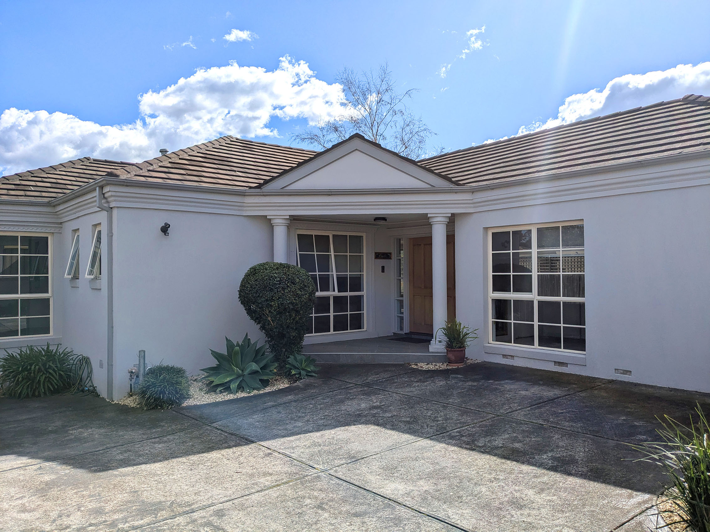 A Modern, Social Home for a 25-45 year old with support from Alkira